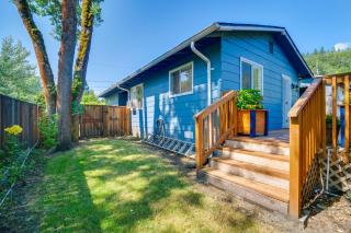 Cozy Roseburg Home with Fire Pit and Gas Grill! - Roseburg - 8