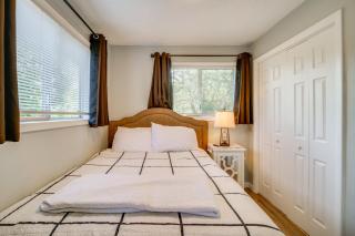 Cozy Roseburg Home with Fire Pit and Gas Grill! - Roseburg - 3