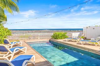Villa Kazaya - Beachfront Holidays - Albion - 2