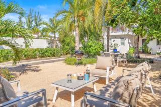 Villa Kazaya - Beachfront Holidays - Albion - 1