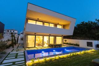 Adria Resort - SEAFRONT Villa A - 9
