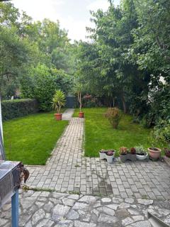 Garden Oasis Apartment - Veles - 8