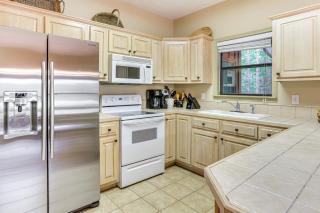 Pickwick Lake Cabin with Private Marina Access - Iuka - 5