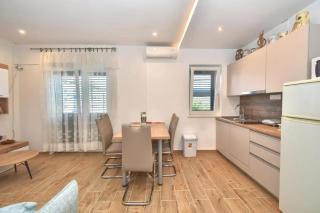 Enjoy a cozy apartment in Slatine 65 m² with terrace - 7