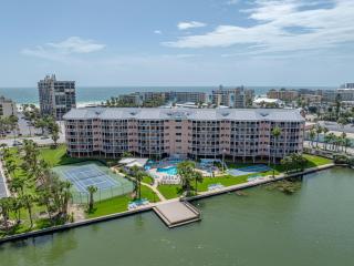 OPEN - Loads of Extras & Amenities/Waterfront/A+ Location - St Pete Beach - 0