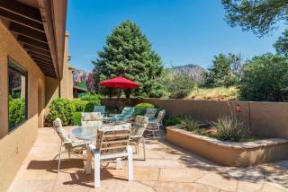 Relaxing Family Retreat with Views - 6