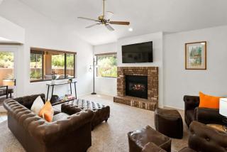 Relaxing Family Retreat with Views - 9