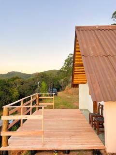 Chalé em Monte Verde com Lareira e vista das montanhas - 1