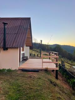 Chalé em Monte Verde com Lareira e vista das montanhas - 3