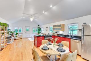 Walk to Kelsey Lake Cassopolis Home with Yard! - Cassopolis - 2
