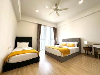 Deluxe Seaview Suite Tripe Bed with bath tub 25 - Tanjong Tokong - 6