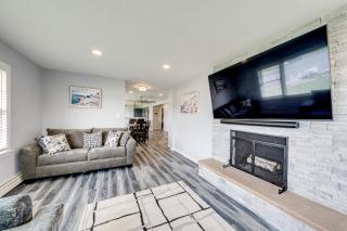 Riverfront Retreat with Dock and Kayaks in McHenry - McHenry - 7