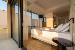 Adria Resort SEAFRONT Luxury Villa A Private Pool - 2