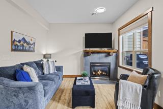 Peaks and Patio 3 Bedroom managed by Little Sister Getaways - Canmore - 4