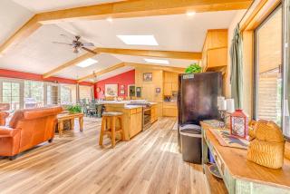Rustic Alto Cabin with Hot Tub, Deck and Fireplace! - Alto - 1