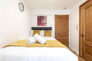 Hyde Park Budget Studios! - Londra - 0