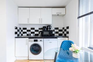 Hyde Park Budget Studios! - Londra - 1