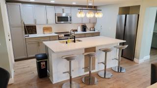 Coastal Breeze Retreat - Hudson - 2