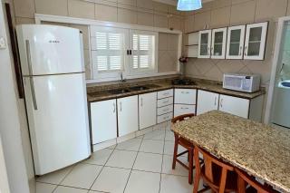 Casa com 04 suítes - 5