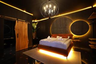 Demiani House - 6