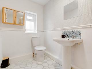 Sunnyside House - Blackpool - 3