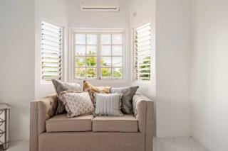 Luxury New Kingston 3 bed 2 Bath - 5