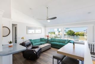 Renovated for 2025 Ocean Views & Backyard Oasis - Kitty Hawk - 1