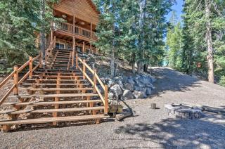 Cozy Noras Hideaway - Charming, Quiet Log Cabin - Duck Creek Village - 0