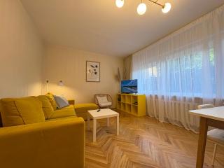 Big Family Apartment, 3 Bedrooms, Terrace, 1st Floor, City Center - Palanga - 4
