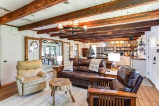 Lake Wateree Retreat Dock and Screened Porch! - Camden - 6
