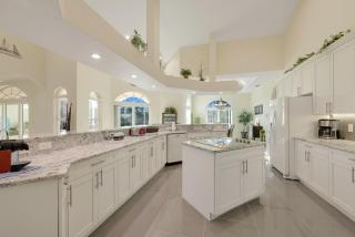 Villa Casa Royal - Cape Coral - 1