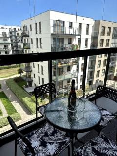 Modern Studio with Balcony, AC & Gym in Wrzeszcz - 0