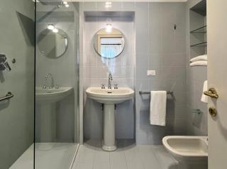 Madera by Suites alla Maddalena - Venice - 1