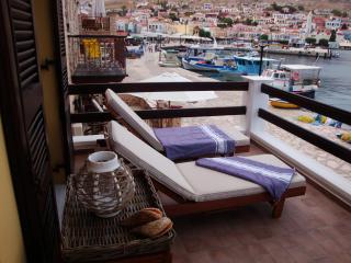 Halkis Muses - Calchi (Halki) - 7