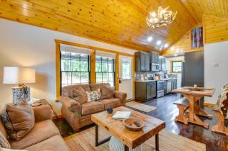 6 Mi to Helen Mtn-View Retreat with Hot Tub! - Clarkesville - 5
