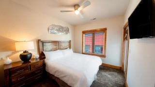 The Boiler - 3-Bedroom, 3-Bathroom Penthouse Suite at REAL Watersports - 1