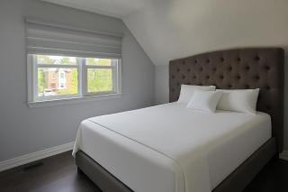 Luxury home 4BR, Pool, & 5 Mins to 401 - Whitby - 4