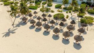 2BR Beach & Marina front Condo w/ Top Features - Cancún - 1