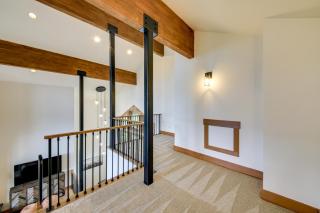 On Schweitzer Mountain Scenic Home with Decks! - Sandpoint - 4