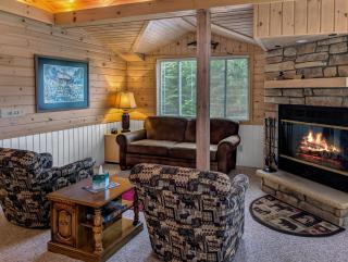 Harlequin Haven in Boulder Junction WI - 8