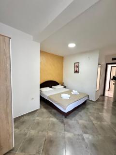 Apartments Avdic - Sutomore - 4