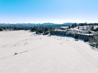 Golden Arrow Lakeside Resort - 5