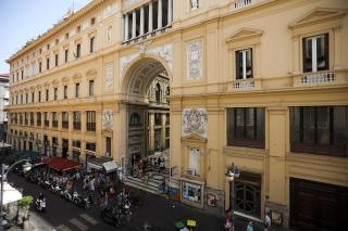 LUNA Gallery Suites - 1