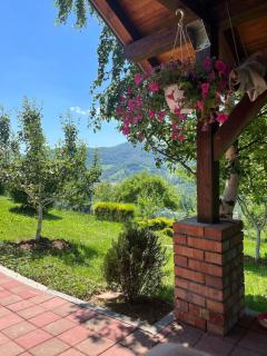 Semizovac Holiday House - - 3