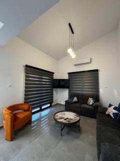 Emily's one bedroom flat - 4