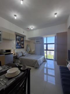 Cozy Studio Unit McKinley Hill - Manila - 0