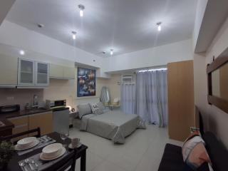 Cozy Studio Unit McKinley Hill - Manila - 7