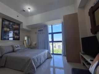 Cozy Studio Unit McKinley Hill - Manila - 6