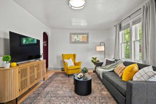 The Canary 2BR Gem in Downtown Drumheller - Drumheller - 4