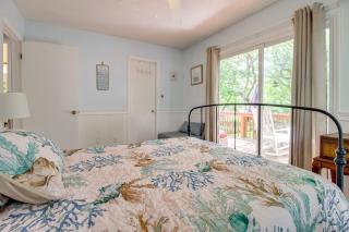 Walk to North Topsail Shores Beach House with Gear! - 1